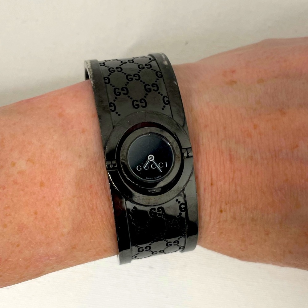 Gucci Bangle Watch